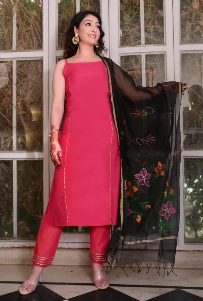 Women's Pink Solid Sleeveless Kurta Set With Dupatta- (3pc) - Indi Inside