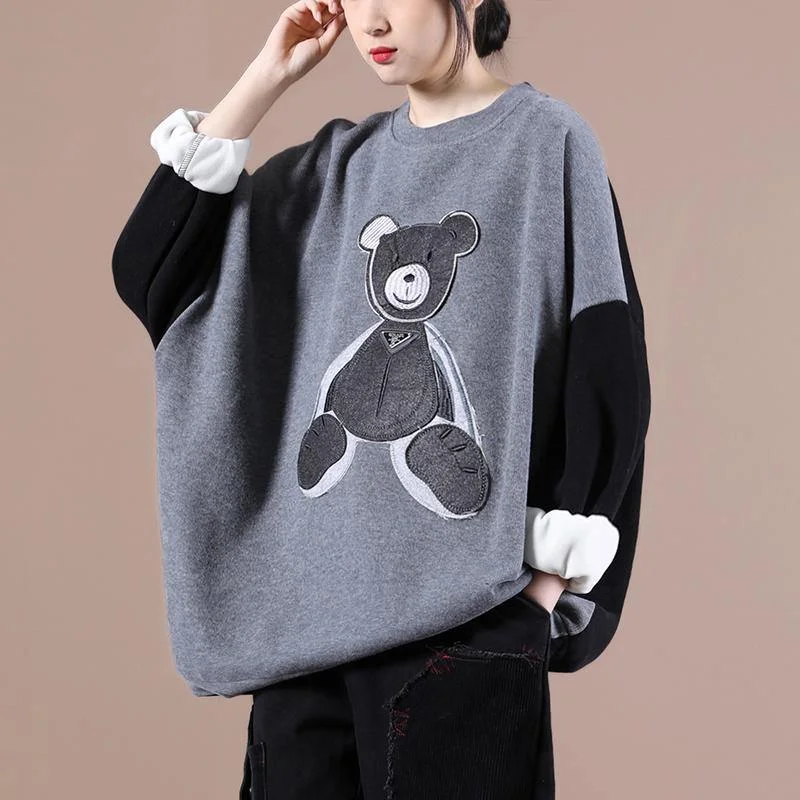 Modern o neck Bear design spring tops women gray tops